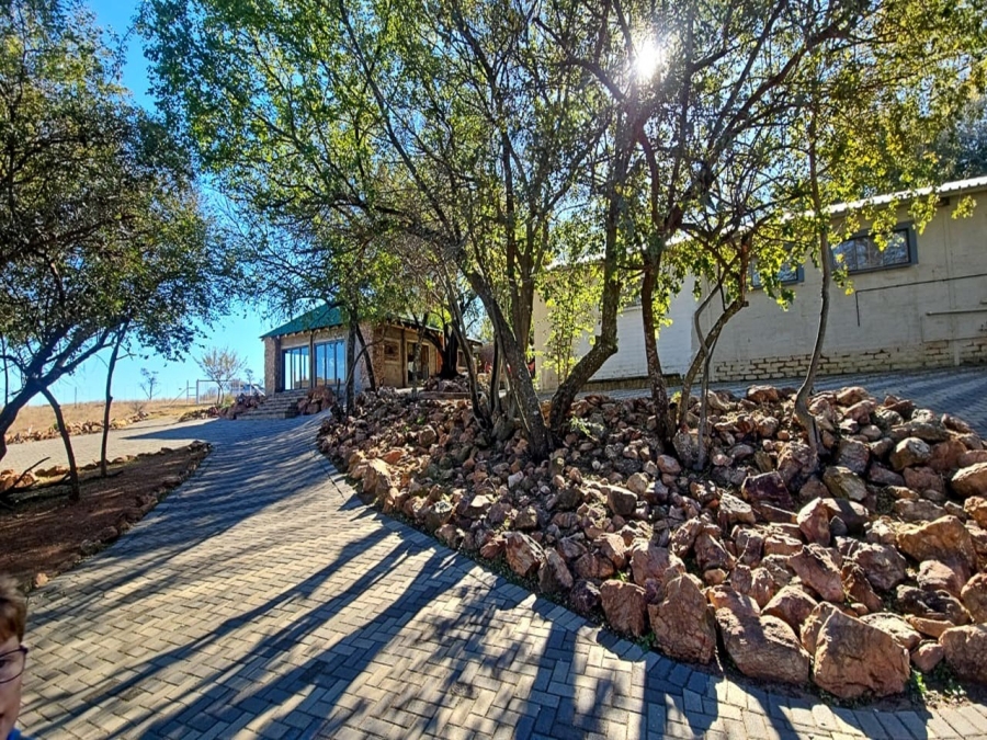 6 Bedroom Property for Sale in Parys Free State